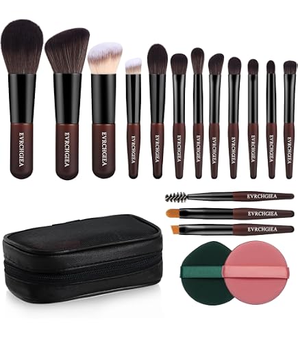 Amazon.com: MAC Golden Touch Mini Brush Kit, 5 Piece Set : Beauty